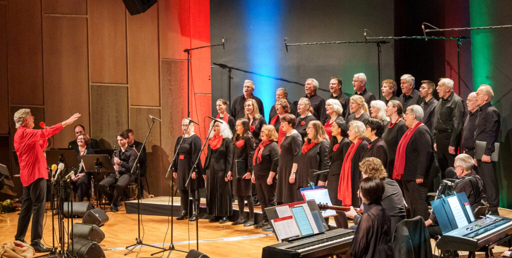 "Zum Lachen und Weinen, von ernsthaft bis schräg" – bis ganz schön schräg sogar. @ Theater im Augustinum